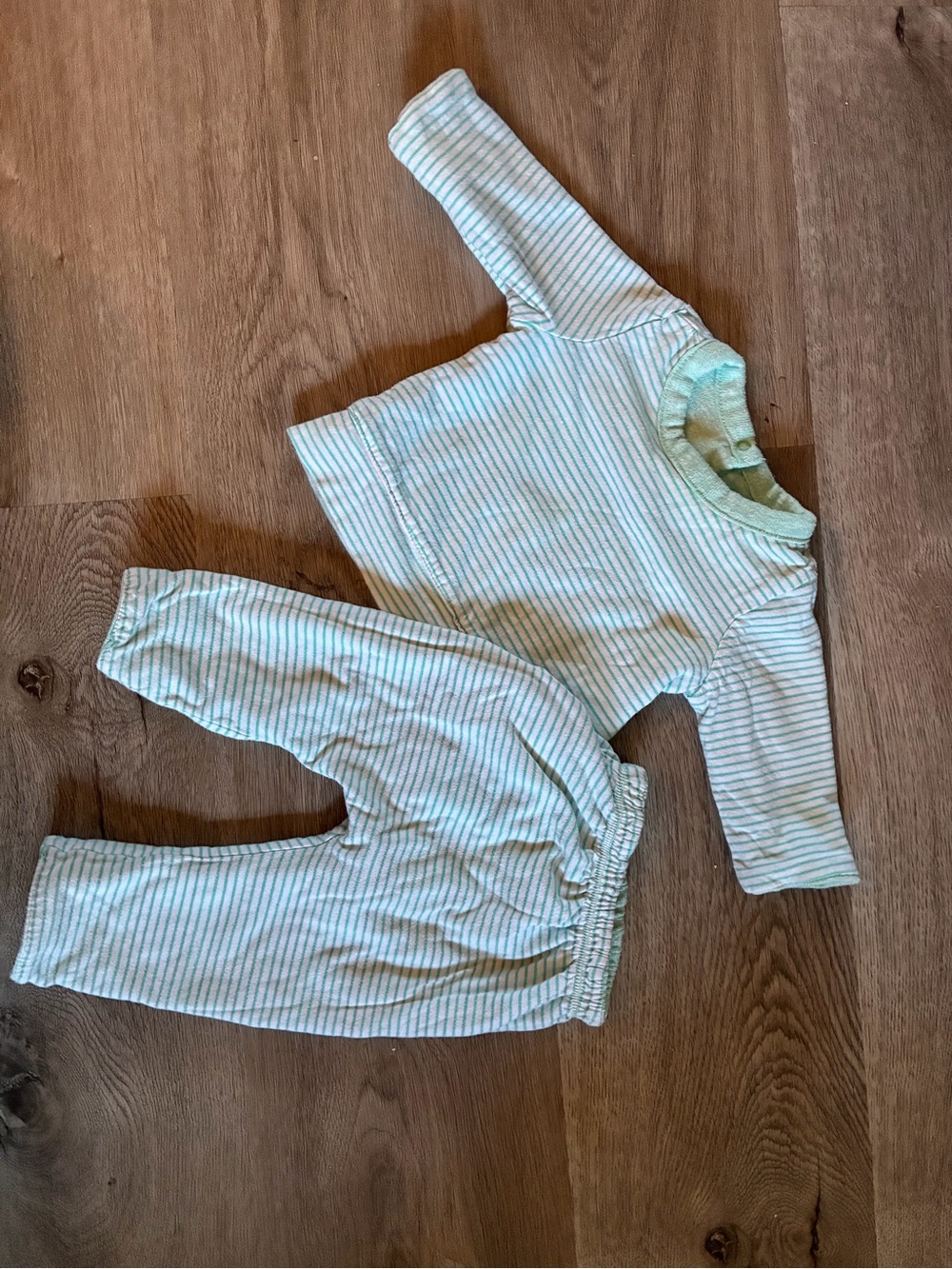 Reversible Matching Set - Picture 6 of 9